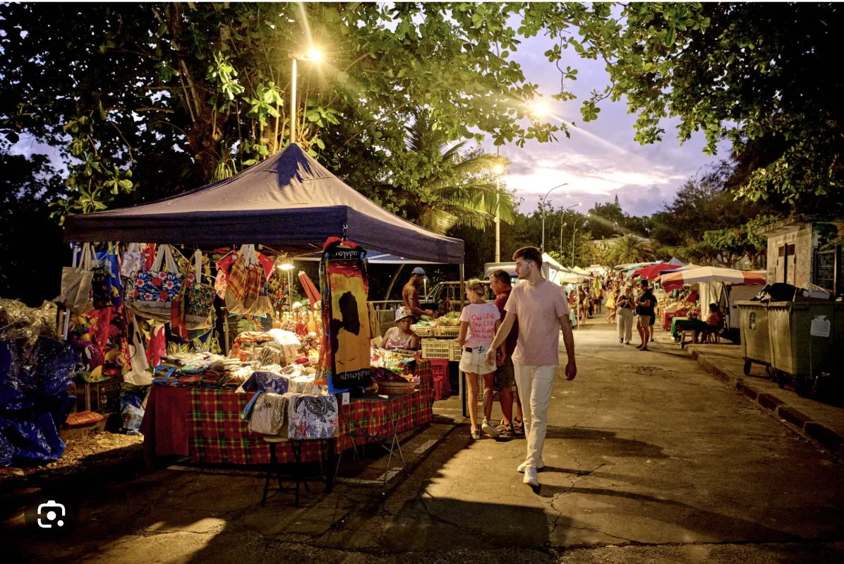 Plages, marchés, découvertes.